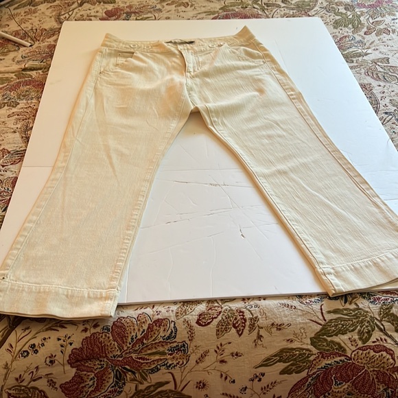 Daughters of liberation women’s size 8, anthropology brand. Ankle or capris. - Picture 3 of 8